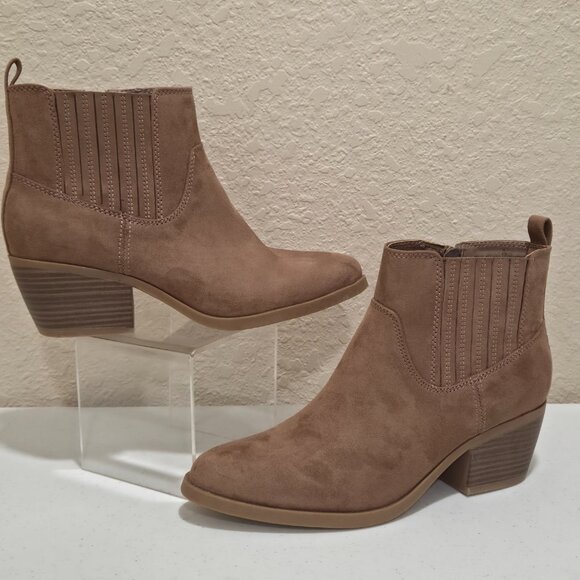 Beige Booties Fall Color Suede Women's Size 8 Block Heel Almond Toe Zippered - Picture 1 of 10